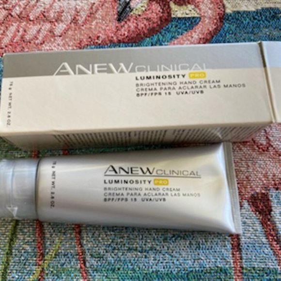 NWT * Avon ANEW Clinical LUMINOSITY Brightening HAND CREAM * SPF 15 *full 2.6 ox - Picture 2 of 6